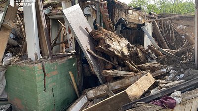 У якому стані 82-річна жінка, яку дістали з-під завалів у Полтавській ТГ: родичка