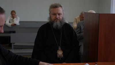 У Сумах закрили справу проти керівника Сумської єпархії УПЦ владики Євлогія У Сумах закрили справу проти керівника Сумської єпархії УПЦ владики Євлогія