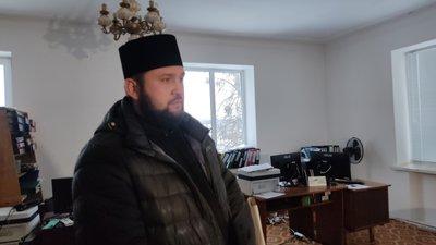 У Сінгурах під Житомиром місцеві жителі цілодобово чергують під опломбованою церквою. Що відомо про конфлікт У Сінгурах під Житомиром місцеві жителі цілодобово чергують під опломбованою церквою. Що відомо про конфлікт
