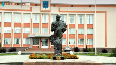 Шевченко на Рівненщині: усе, що варто знати про пам'ятники Шевченко на Рівненщині: усе, що варто знати про пам'ятники