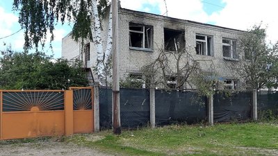 15 червня російські військові обстріляли Глухів на Сумщині, пошкоджено цех з перероблення деревини