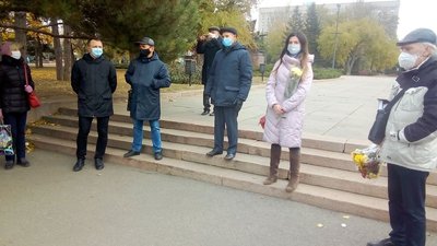 У Миколаєві вшанували борців за гідність та свободу У Миколаєві вшанували борців за гідність та свободу