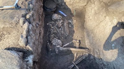 "Не тільки теорія". Археологи знайшли на Донеччині поховання зрубної культури "Не тільки теорія". Археологи знайшли на Донеччині поховання зрубної культури