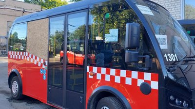 У Харкові після обстрілів відновили рух тролейбуси та автобуси У Харкові після обстрілів відновили рух тролейбуси та автобуси