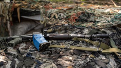 зброя на позиціях українських військових зброя на позиціях українських військових