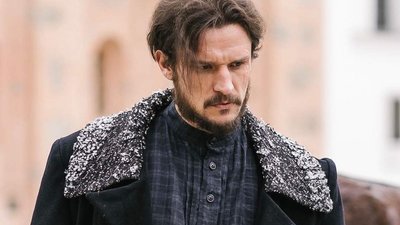 Тарас Цимбалюк: "Коли приїхав у столицю, то почав розмовляти російською, щоб якось потрапити на знімальний майданчик" Тарас Цимбалюк: "Коли приїхав у столицю, то почав розмовляти російською, щоб якось потрапити на знімальний майданчик"