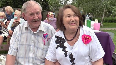 «Основне, щоб була любов»: біля Полтави зібралися три десятки пар, які одружені понад 50 років «Основне, щоб була любов»: біля Полтави зібралися три десятки пар, які одружені понад 50 років