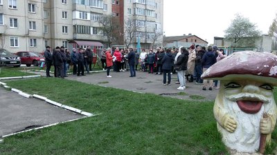 У смт біля Рівного підняли тарифи на ліфти і комунальні послуги: мешканці багатоповерхівок проти У смт біля Рівного підняли тарифи на ліфти і комунальні послуги: мешканці багатоповерхівок проти