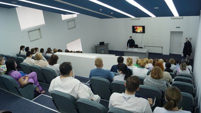 В Запоріжжі тривають протипожежні навчання - на цей раз у перенатльному В Запоріжжі тривають протипожежні навчання - на цей раз у перенатльному