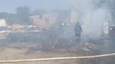 В Одесі сталася пожежа на площі 100 метрів квадратних В Одесі сталася пожежа на площі 100 метрів квадратних