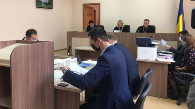 Суд в Харкові залишив під вартою усіх підозрюваних у справі про напад на автобус