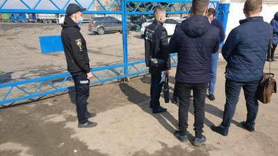 Судова експертиза назвала причину масової гибелі птахів у заповіднику "Асканія-Нова" на Херсонщині Судова експертиза назвала причину масової гибелі птахів у заповіднику "Асканія-Нова" на Херсонщині
