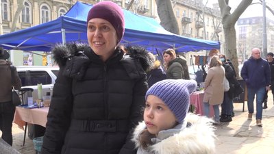 В Одесі влаштували ярмарок, аби зібрати гроші на найдорожчий препарат у світі В Одесі влаштували ярмарок, аби зібрати гроші на найдорожчий препарат у світі