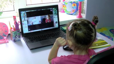 Побут, навчання та розваги – родина Буцевих третій тиждень на карантині