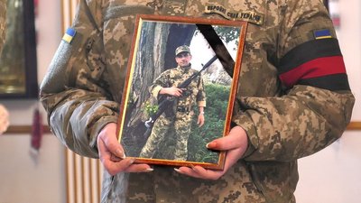 У Дружбі Сумської області попрощалися з військовим Ігорем Буліховим
