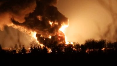 Пожежа на нафтобазі у Василькові: загрози розповсюдження вогню немає