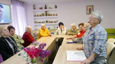 У місті на Дніпропетровщині відновив роботу Університет третього віку