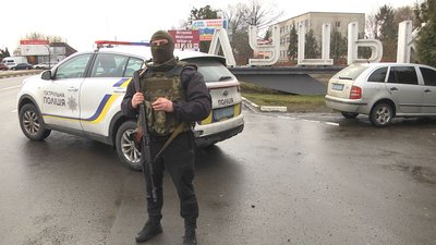 Як працює контрольно-пропускний пункт у Луцьку