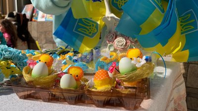 Товар дівчинки-благодійниці з Бережан