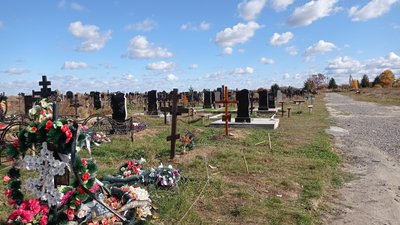 На облаштування кладовища у мікрорайоні Рибці витратили 40 тисяч гривень На облаштування кладовища у мікрорайоні Рибці витратили 40 тисяч гривень