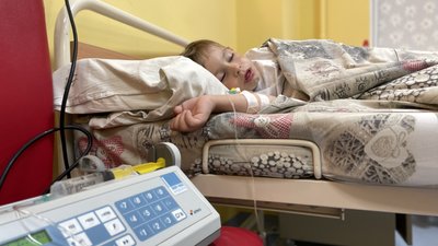 Готується йти у 1-й клас: у Львові 7-річному хлопчику пересадили нирку від посмертного донора Готується йти у 1-й клас: у Львові 7-річному хлопчику пересадили нирку від посмертного донора