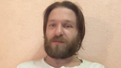 Музикант з Авдіївки збирає гроші у віртуальній кав'ярні Музикант з Авдіївки збирає гроші у віртуальній кав'ярні