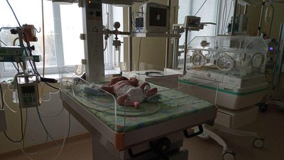У Чернівцях в реанімацію з підозрою на COVID потрапило шестиденне немовля