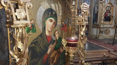У храмах Тернопільщини 24 лютого моляться за перемогу і мир в Україні
