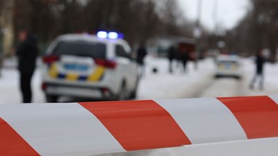 У Запоріжжі 15-річний хлопець під час пострілів у повітря випадково поранив себе