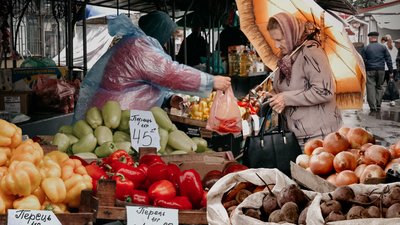 Скільки коштують овочі на ринку у Рівному