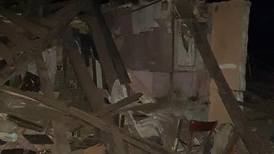 У селі Сім'янівка на Сумщині вибух газу зруйнував будинок, одну людину доправили до лікарні У селі Сім'янівка на Сумщині вибух газу зруйнував будинок, одну людину доправили до лікарні