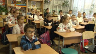 "Healthy Schools": для черкаських школярів провели майстер-клас зі стрільби з лука "Healthy Schools": для черкаських школярів провели майстер-клас зі стрільби з лука
