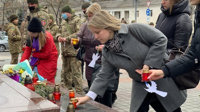 Ангели пам'яті: у Тернополі вшанували Героїв Небесної Сотні