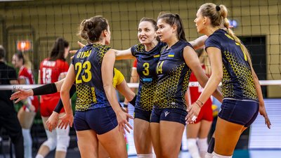 Україна дотисла Угорщину та стала одноосібним лідером групи відбору на Євро-2023 з волейболу серед жінок
