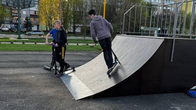 У Долинській громаді з'явився скейт-майданчик У Долинській громаді з'явився скейт-майданчик