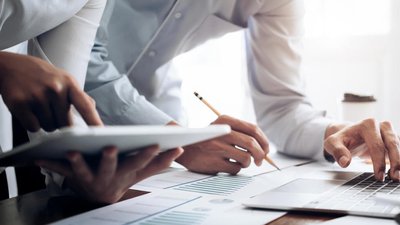 З початку війни до Дніпропетровського обласного центру зайнятості звернулись понад сім тисяч людей