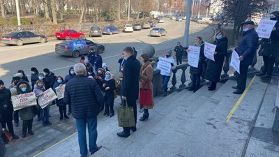 У Полтаві протестують проти забудови Прирічкового парку У Полтаві протестують проти забудови Прирічкового парку