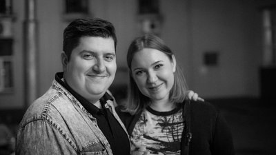 "Цей розкол дуже штучний" — Олеся Жураківська і Стас Жирков про ситуацію в Театрі на лівому березі "Цей розкол дуже штучний" — Олеся Жураківська і Стас Жирков про ситуацію в Театрі на лівому березі