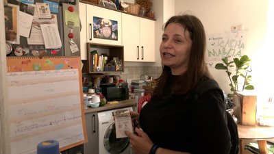 "Мої діти — воїни": історія родини зі Львова, яка врятувалася з будинку, куди влучила ракета "Мої діти — воїни": історія родини зі Львова, яка врятувалася з будинку, куди влучила ракета