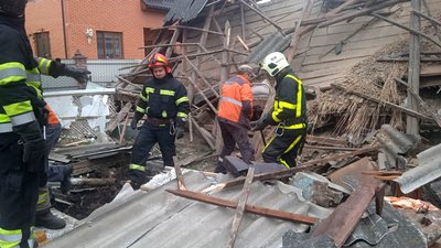 У місті на Рівненщині зруйнувало будинок, попередньо, через вибух газоповітряної суміші — ДСНС У місті на Рівненщині зруйнувало будинок, попередньо, через вибух газоповітряної суміші — ДСНС