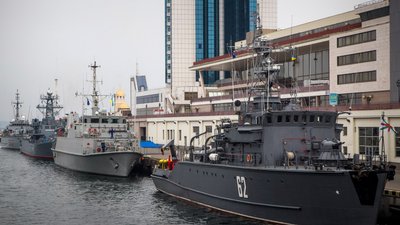 Кораблі НАТО на 19-му причалі Одеського порту Кораблі НАТО на 19-му причалі Одеського порту