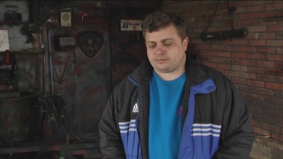 5 станин під кулемети та автомобіль швидкої передадуть вінницькі волонтери на Схід 5 станин під кулемети та автомобіль швидкої передадуть вінницькі волонтери на Схід