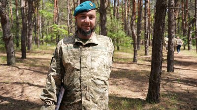 "Велика честь". Морські піхотинці отримали штормові берети