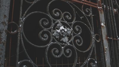 В Одесі майже тисяча історичних воріт, але грошей на відновлення в бюджеті немає В Одесі майже тисяча історичних воріт, але грошей на відновлення в бюджеті немає