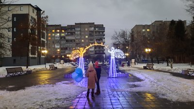 У Долині на Івано-Франківщині відкрили новорічну ялинку У Долині на Івано-Франківщині відкрили новорічну ялинку