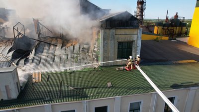 На Рівненщині горів колишній цукрозавод. Що відомо про пожежу На Рівненщині горів колишній цукрозавод. Що відомо про пожежу