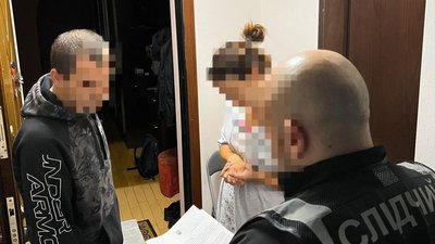 12 тис доларів за незаконний перетин кордону. У Києві викрили ще одну учасницю організованої схеми