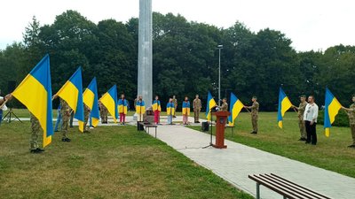Церемонія підняття прапора у Хмельницькому, 23 серпня 2023. Церемонія підняття прапора у Хмельницькому, 23 серпня 2023.