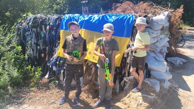 Діти з Чоповицької громади на Житомирщині збирають гроші для ЗСУ