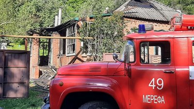 На Харківщині з вогню врятували подружжя з дитиною На Харківщині з вогню врятували подружжя з дитиною